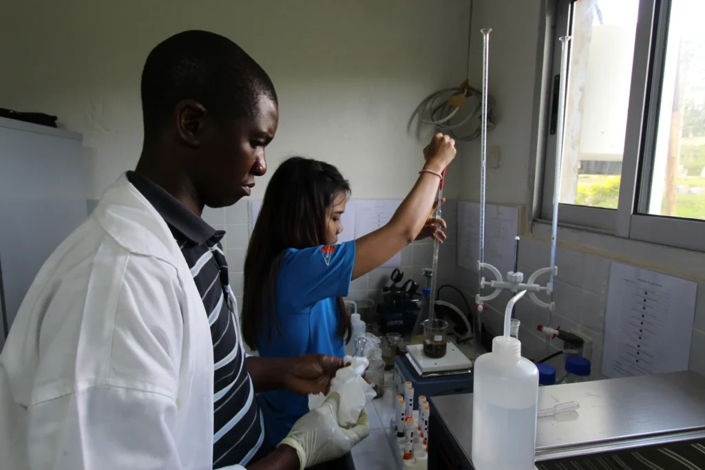 Chemical analysis & training 002_resize